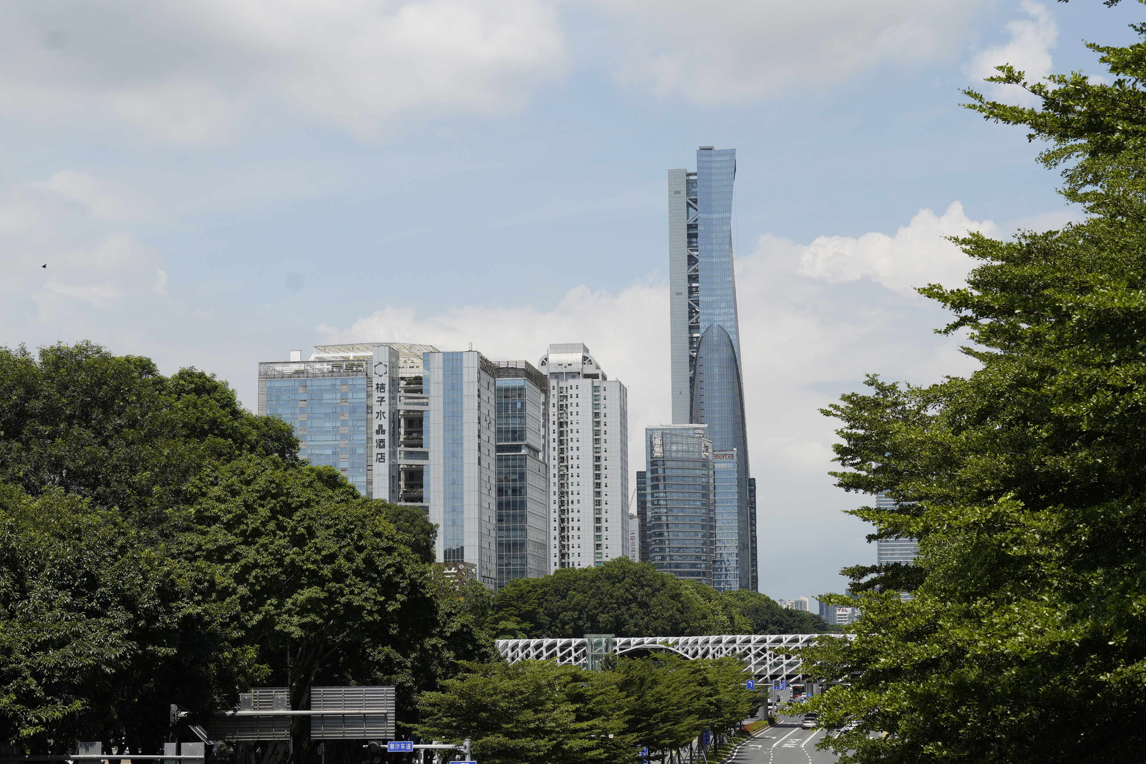 677.jpg