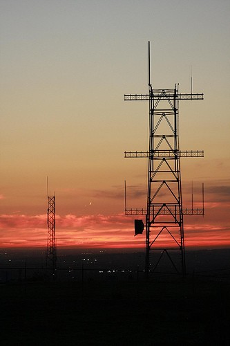 radio_antenna_radio_aerial_0.97727156.JPEG