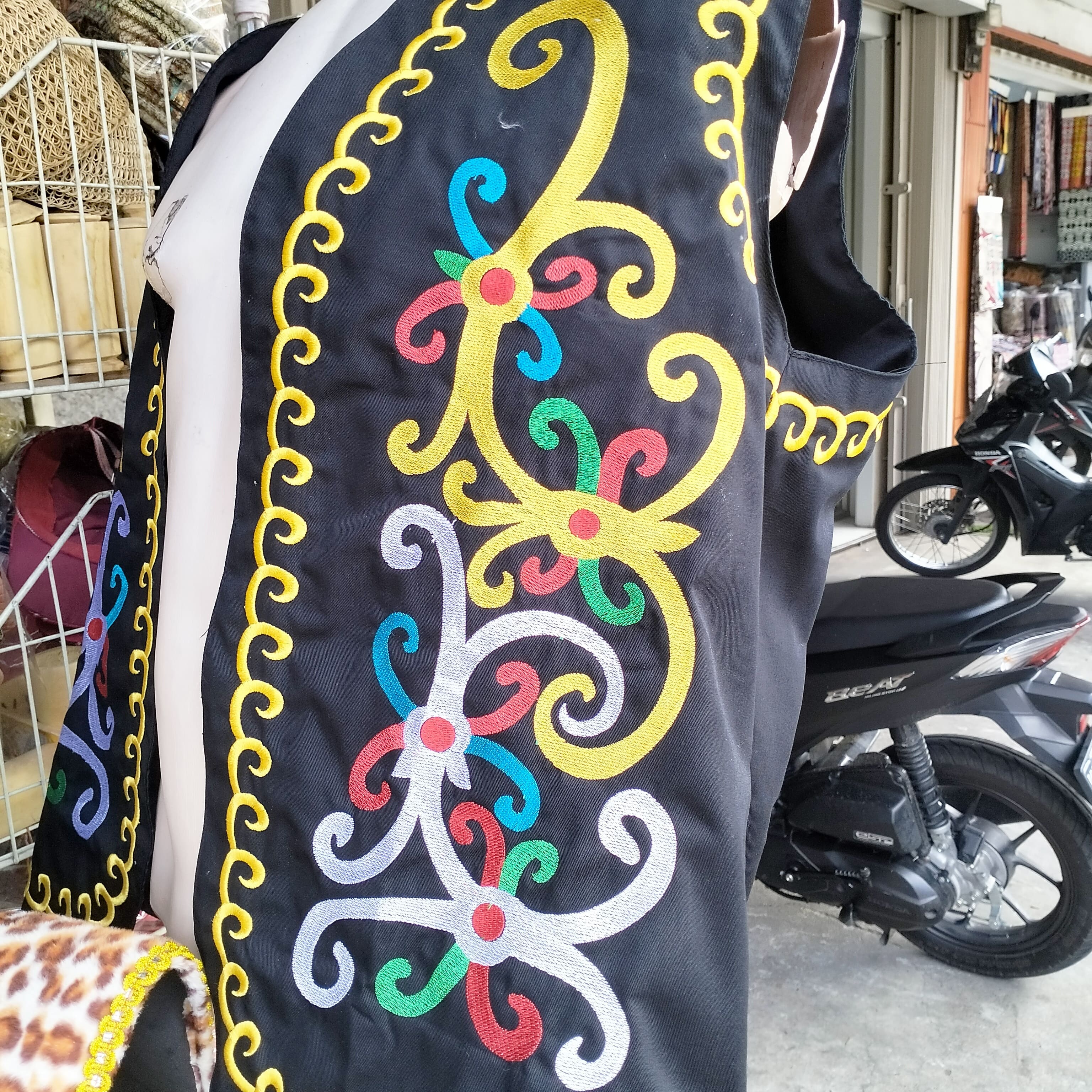 Kalimantan_Dayak110.jpg