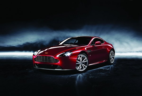 Aston Martin V8 Vantage Coupe 2012