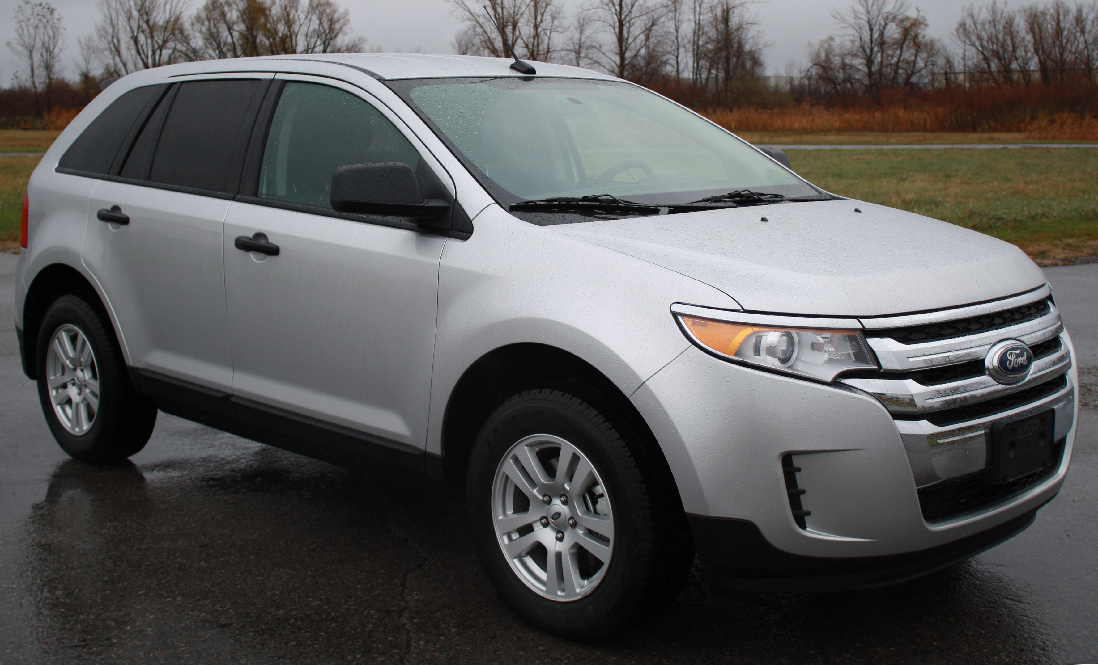 Ford Edge SUV 2012