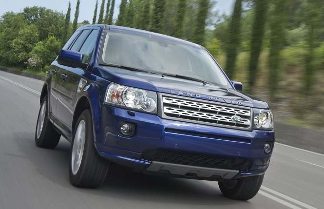 Land Rover LR2 SUV 2012